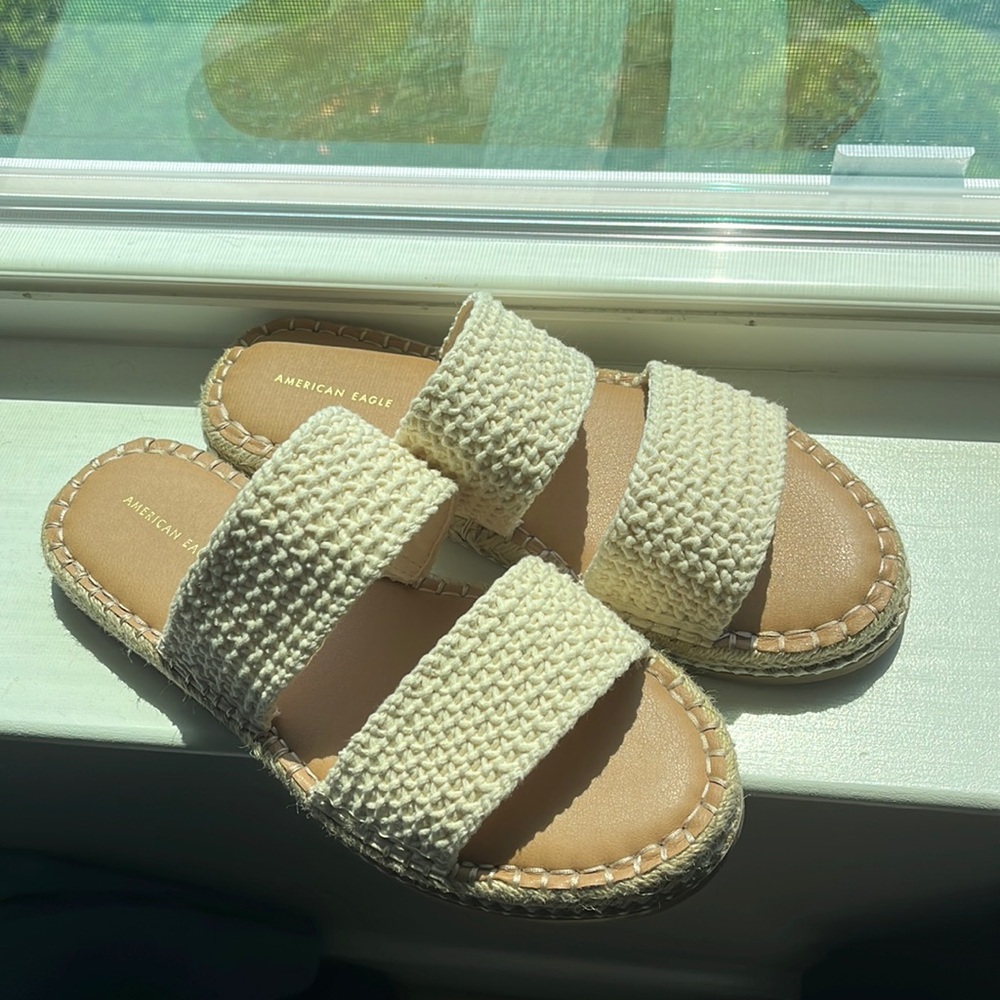 American Eagle Sandals